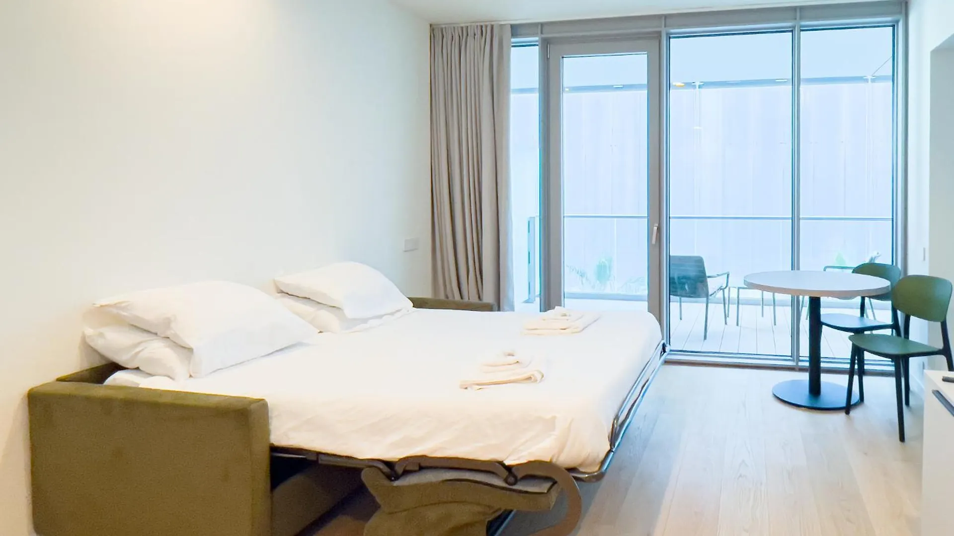 Apartment Waterfront Suite 2 Genoa Italy