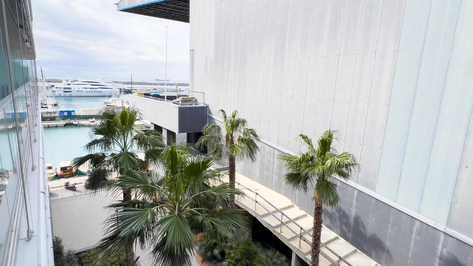 Waterfront Suite 2 Genoa Italy