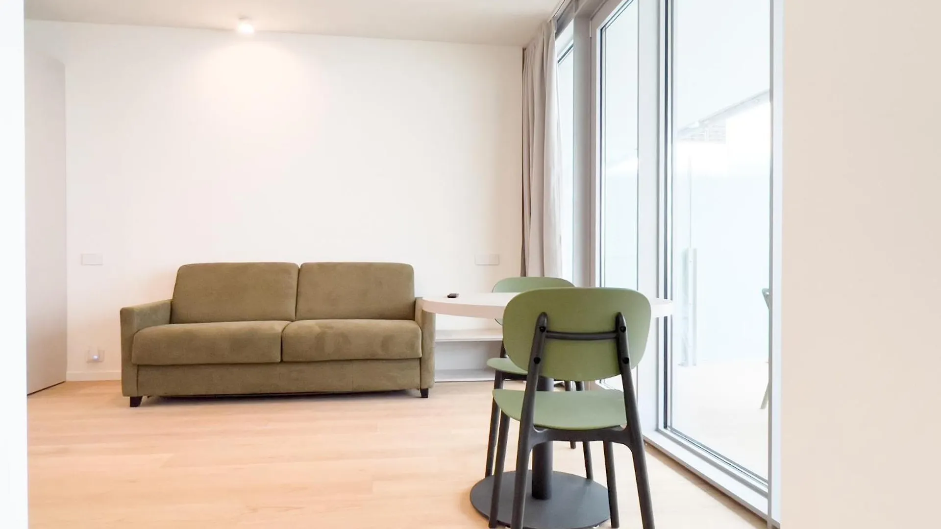 Waterfront Suite 2 Genoa
