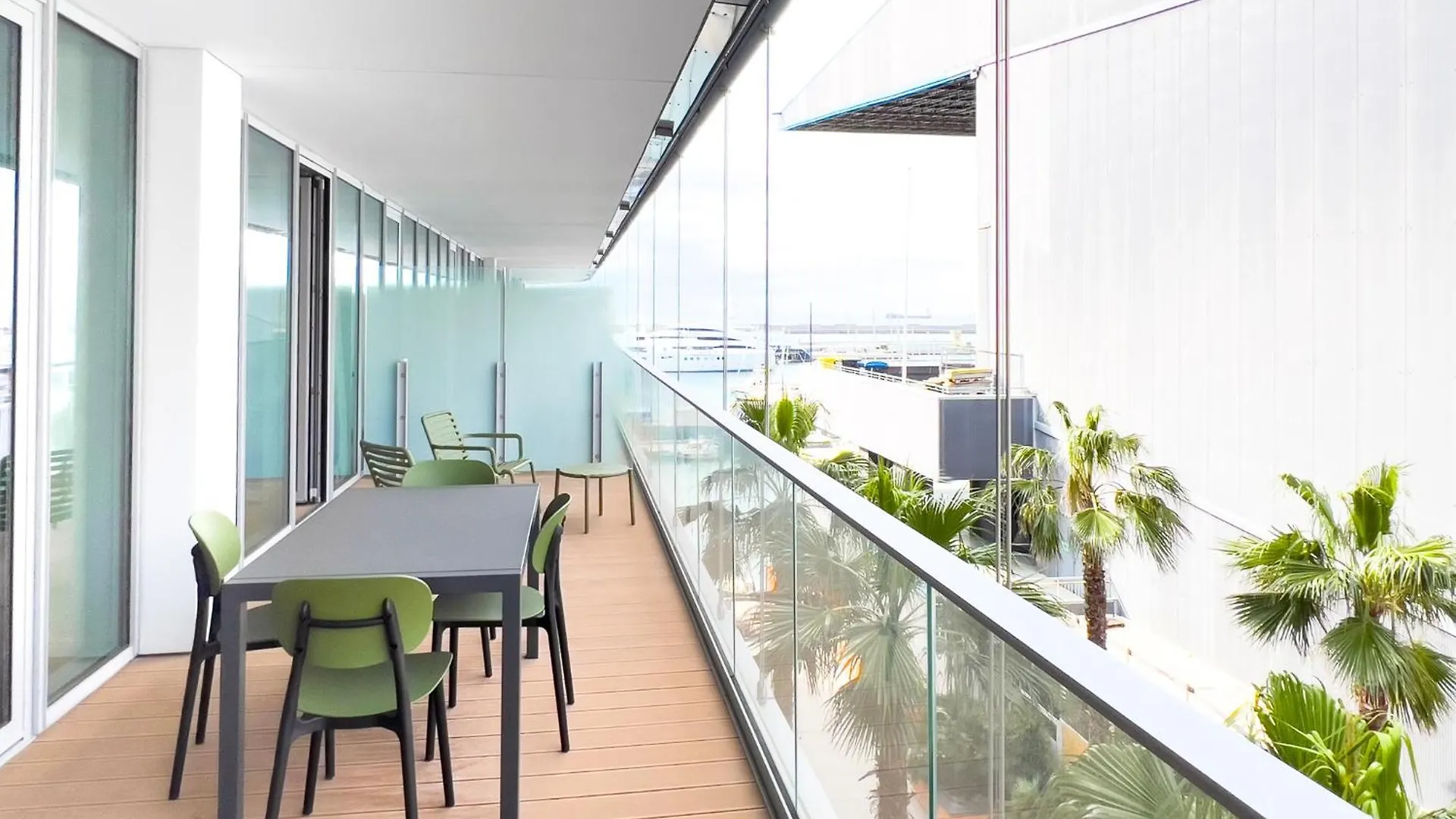 Waterfront Suite 2 Genoa