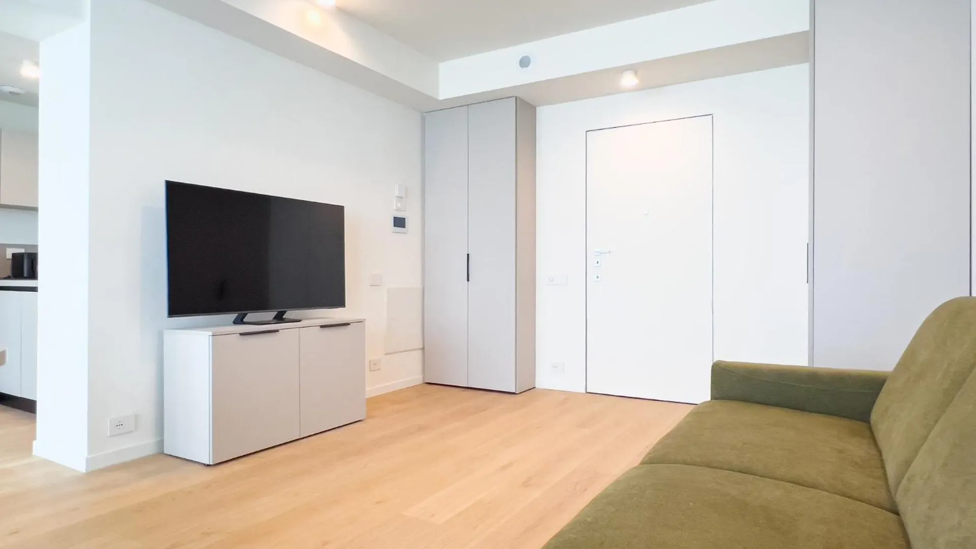 Waterfront Suite 2 Genoa
