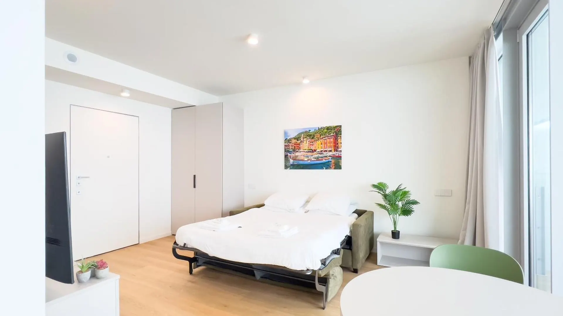 Waterfront Suite 2 Genoa