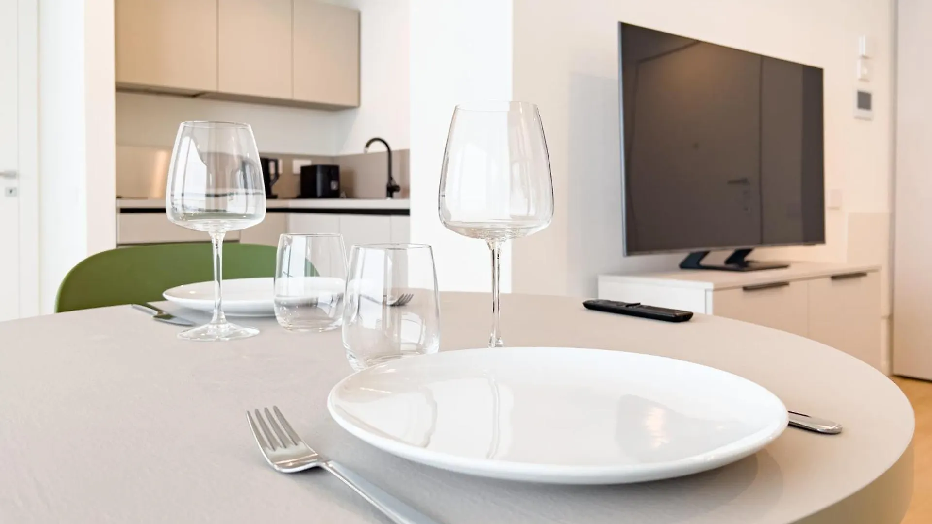 Waterfront Suite 2 Janov Apartmán